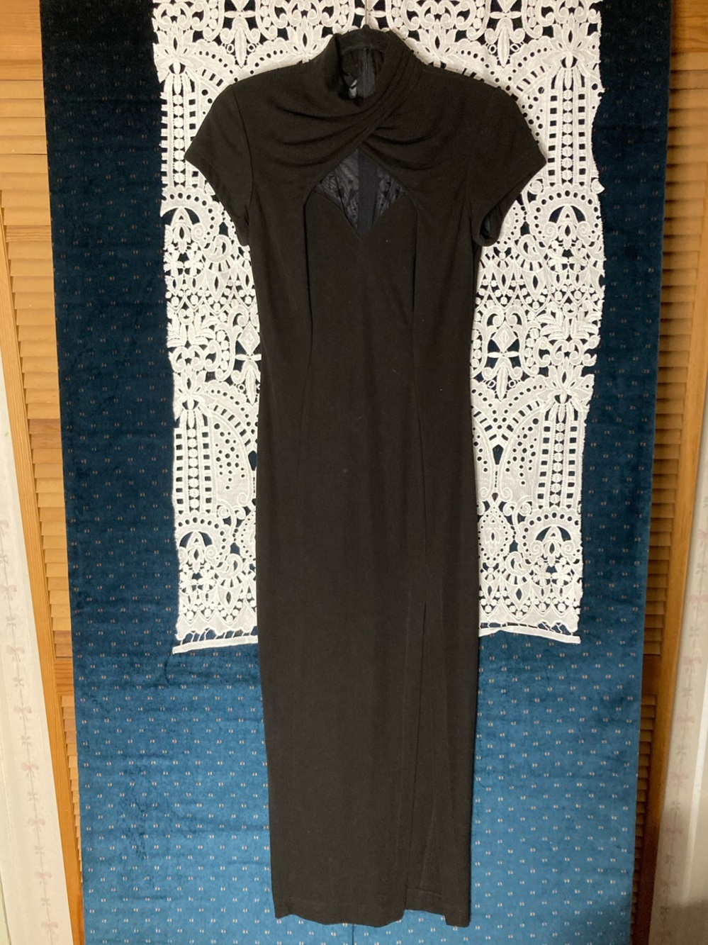 Black Maxi Dress with Twisted Neckline and Keyhole